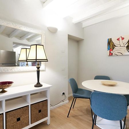 Elegant Rosales Apt. Milaan Buitenkant foto